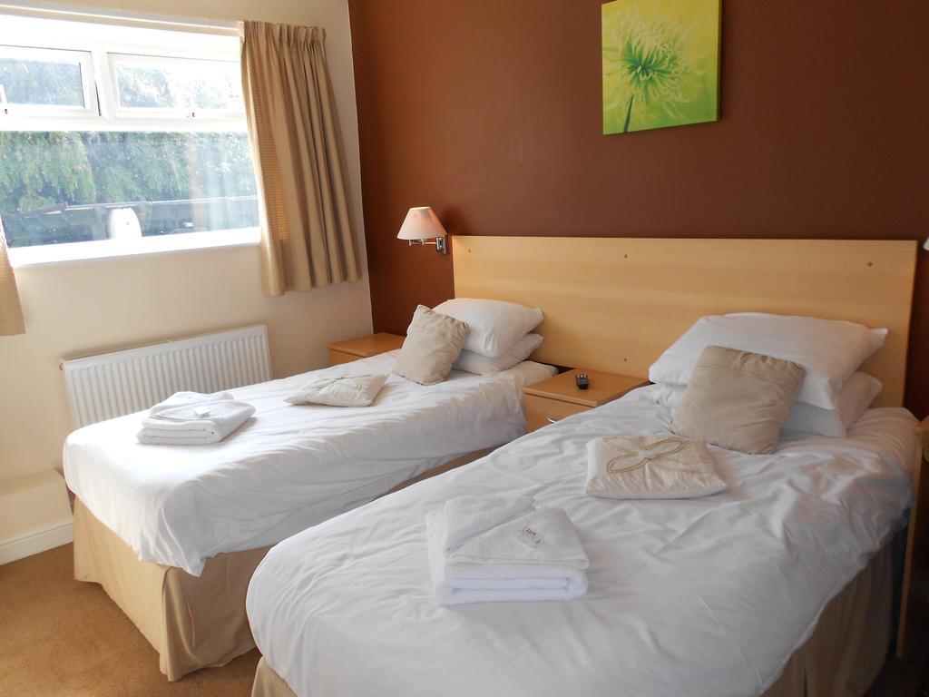 The Shady Oak B&B Whaley Bridge Стая снимка