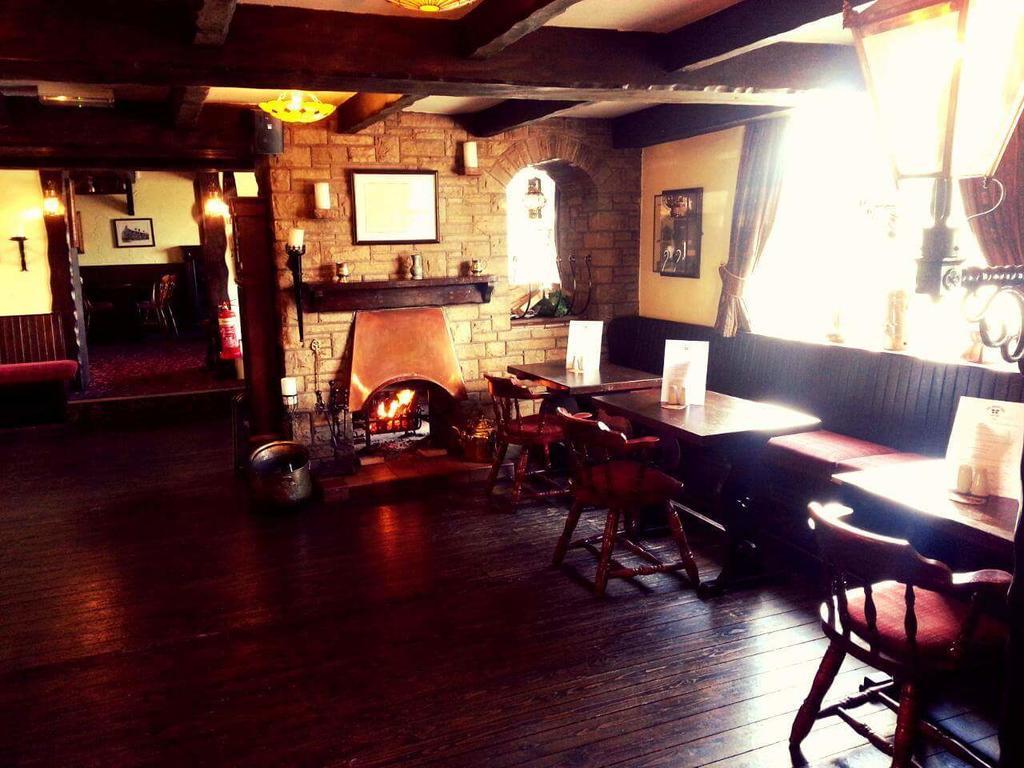 The Shady Oak B&B Whaley Bridge Екстериор снимка